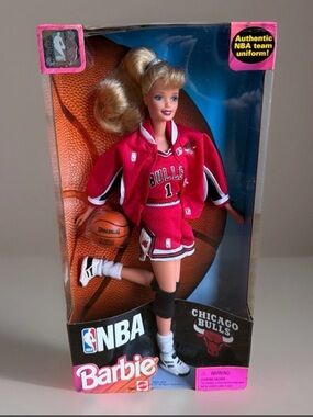 Mattel Barbie Doll NBA Chicago Bulls #20692 1998 Jordan Era Basketball Team NRFB
